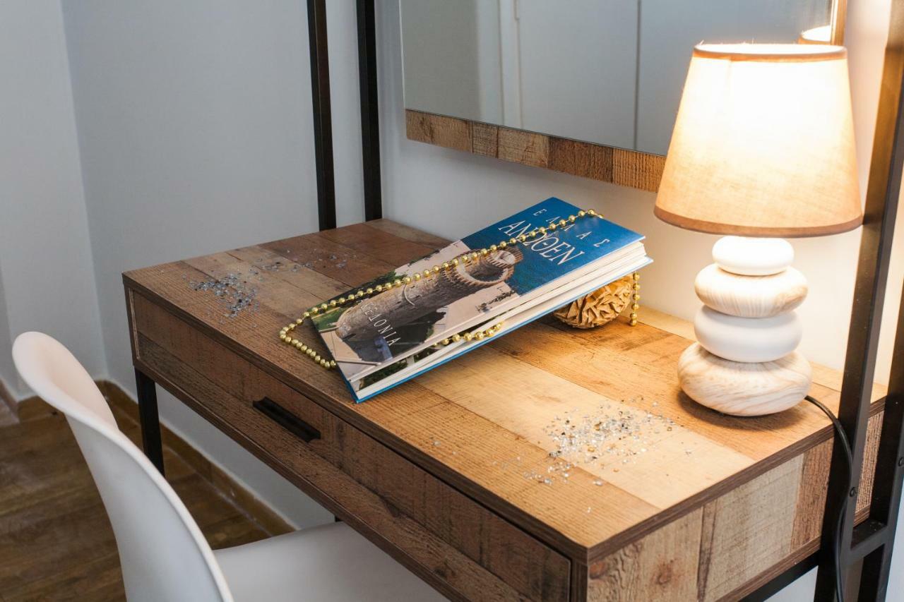 Cozy, Central, Safe Double Rooms In Apartment, Close To Acropolis アテネ エクステリア 写真